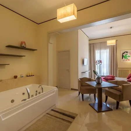 Felice Sud Bed and breakfast 2*
